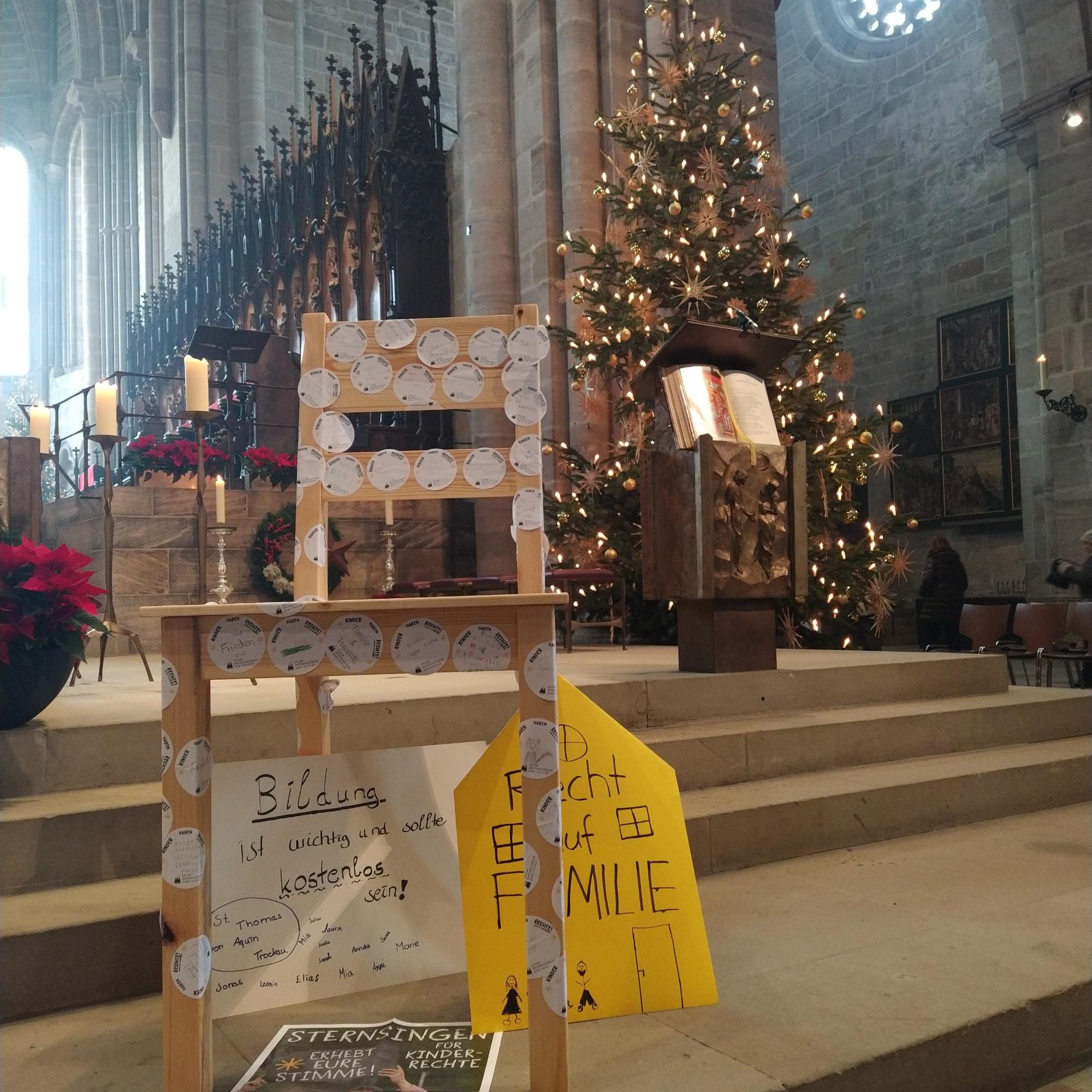 Mit besonders gestalteten Gottesdiensten wurden die Sternsinger entsandt.