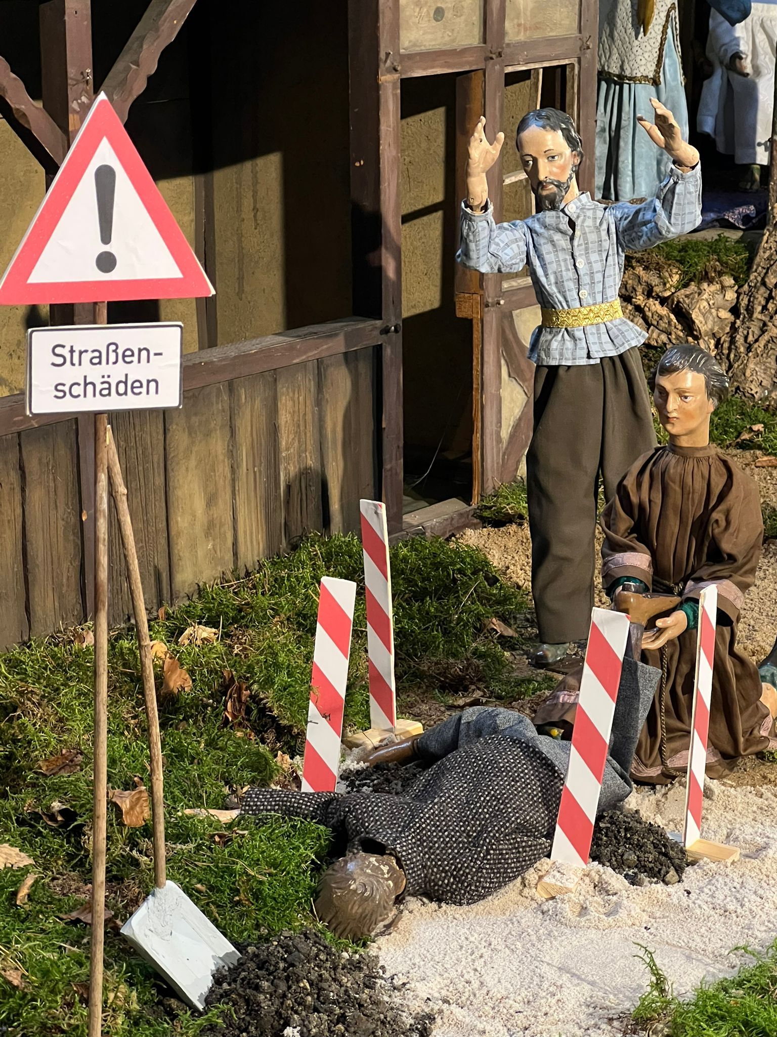 Stadtgeschehen in der Krippe der Oberen Pfarre