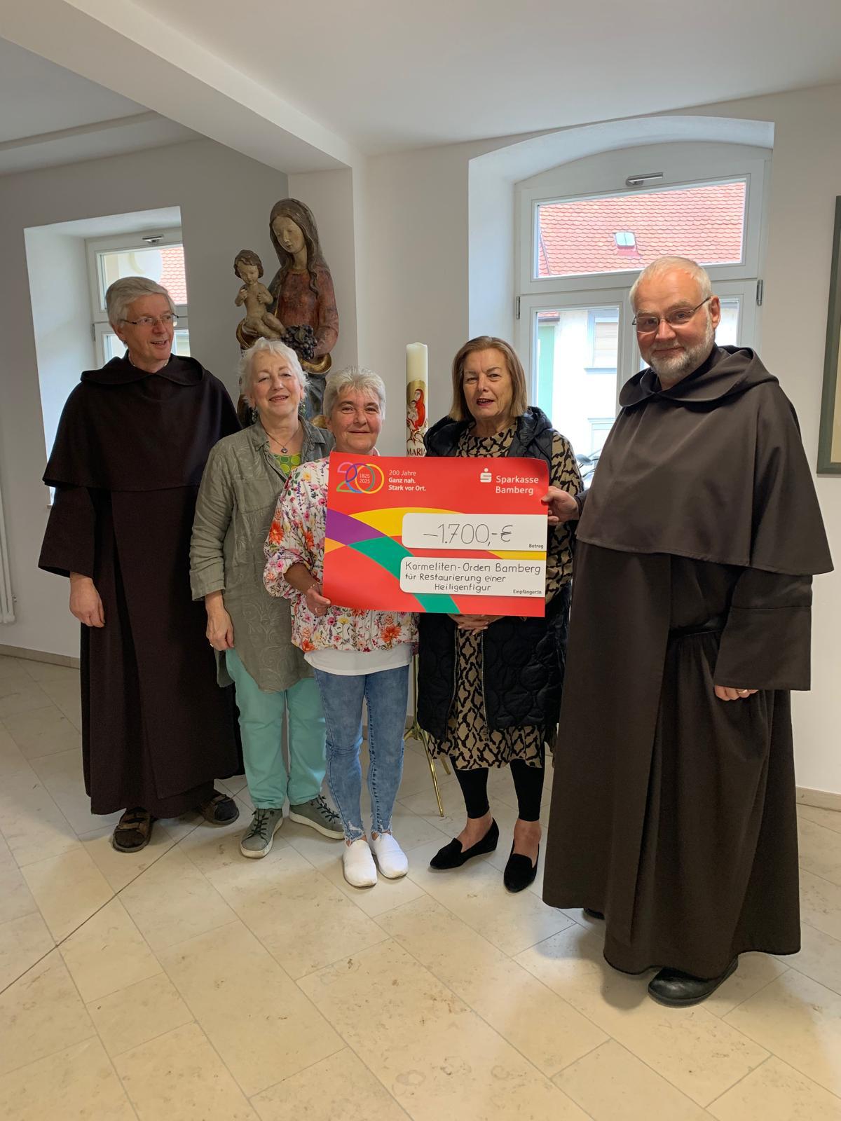 Spendenübergabe Muttergottes-Café 2025