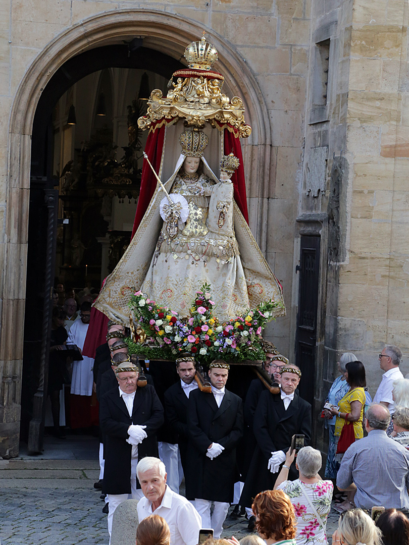 Festgottesdienst mit anschl. Prozession zum Muttergottesfest 2023.08.20