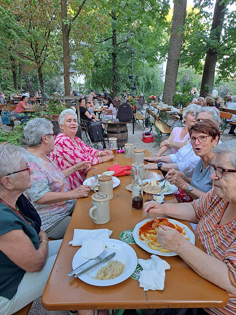 Helferessen nach dem Muttergottesfest 2023.08.23