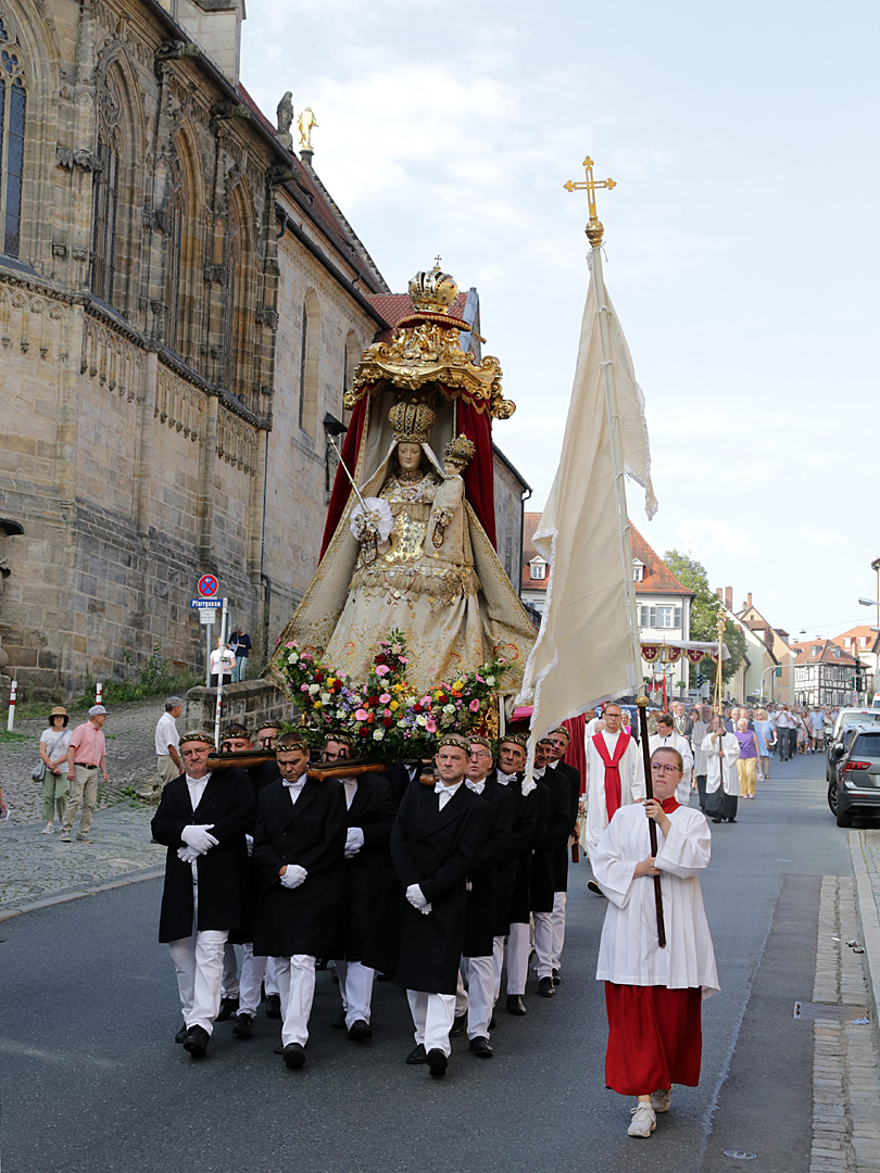 Festgottesdienst mit anschl. Prozession zum Muttergottesfest 2023.08.20