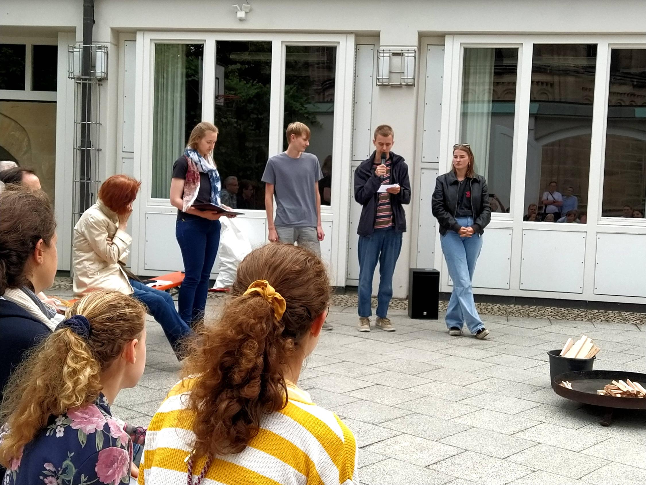Gemeinschaft im Dompfarrheim