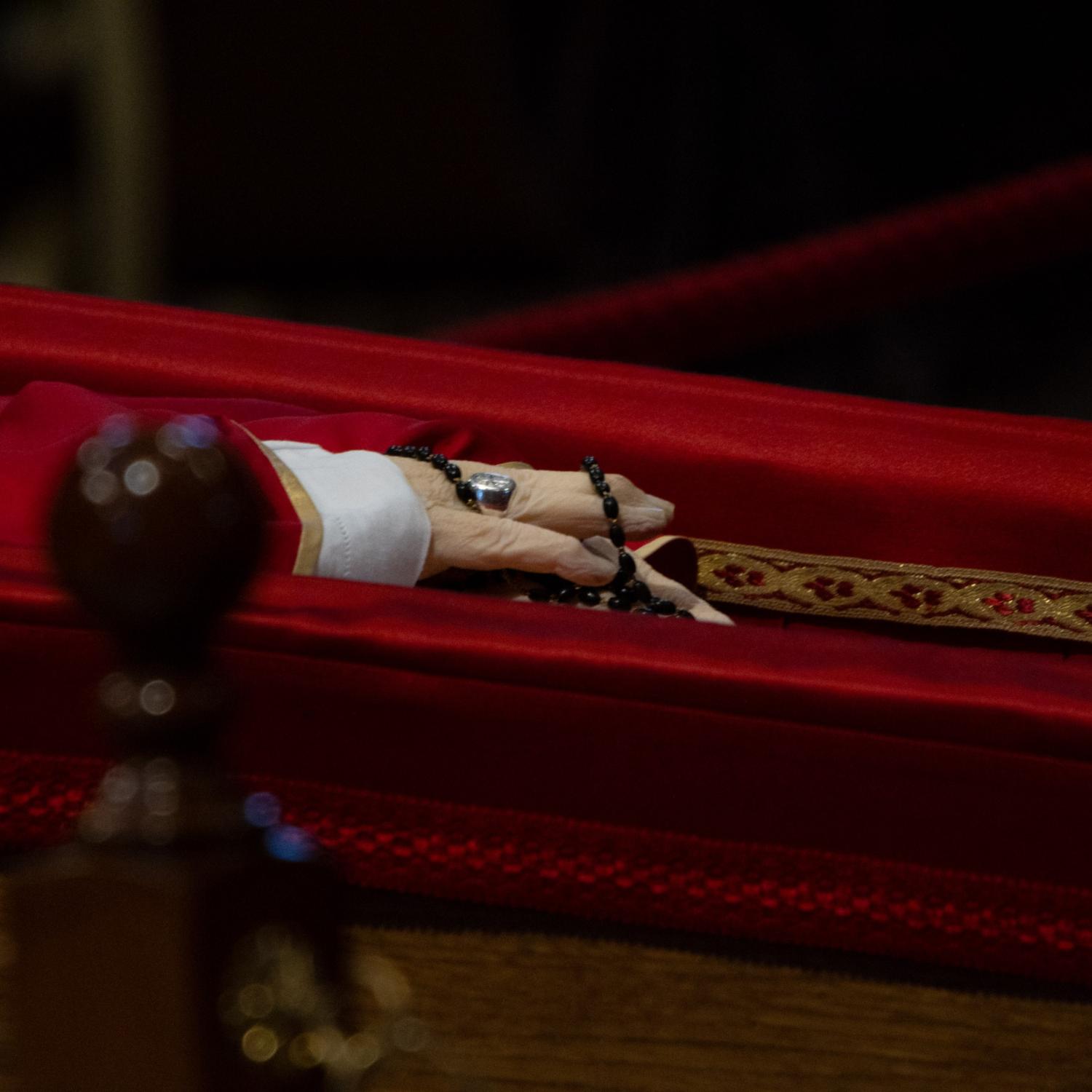 Am 23. April 2025 wurde der verstorbene Papst Franziskus in den Petersdom überführt.