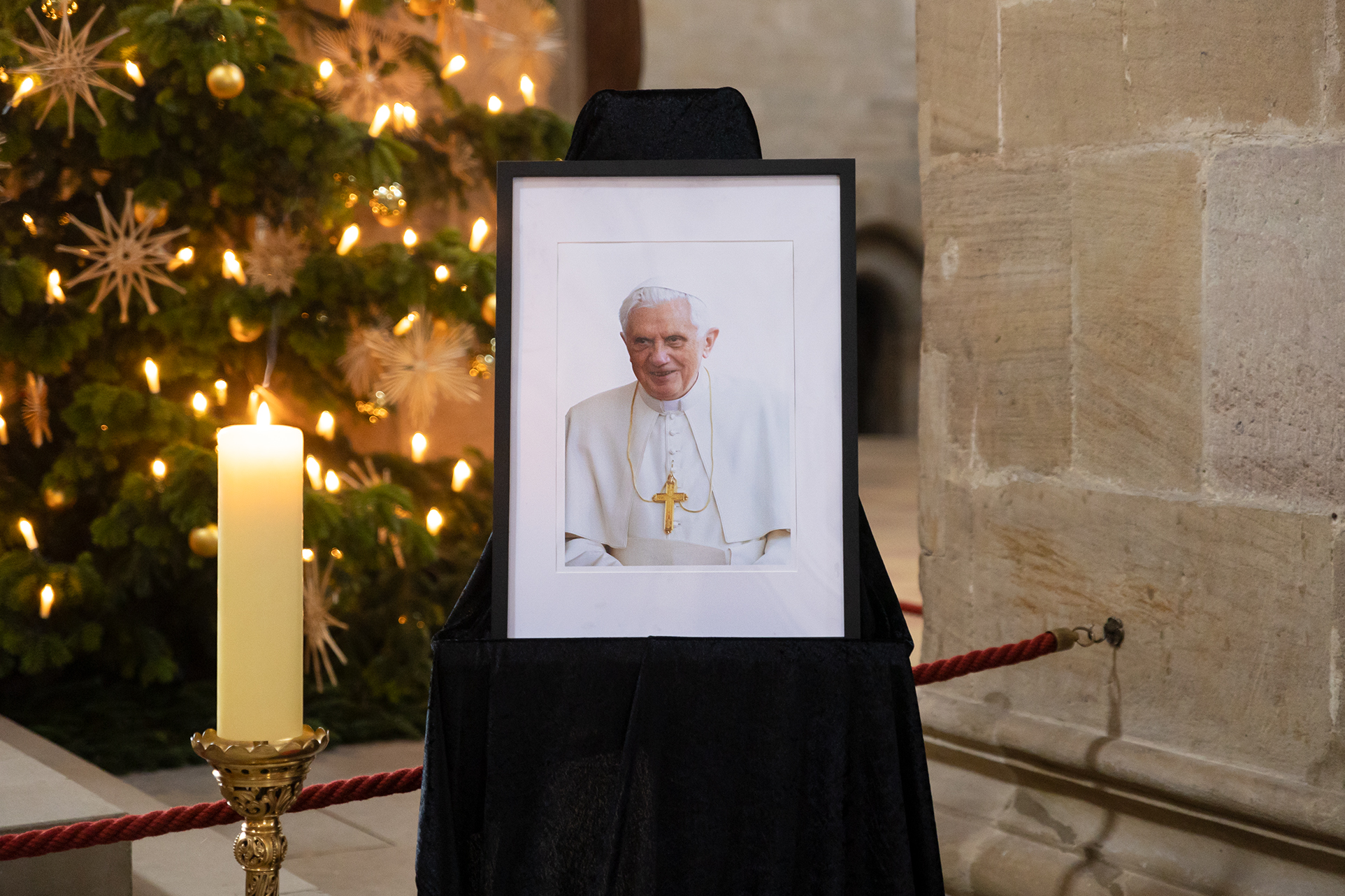 Sterbebild Papst em. Benedikt XVI.